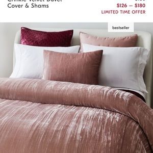 West elm velvet bedding.Queen duvet cover & 2shams